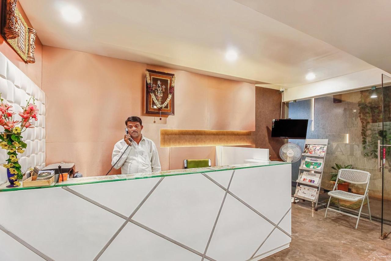 Oyo 26991 Stanza Luxurios Stay Zahirabad Exterior foto