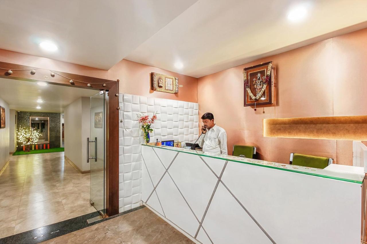 Oyo 26991 Stanza Luxurios Stay Zahirabad Exterior foto